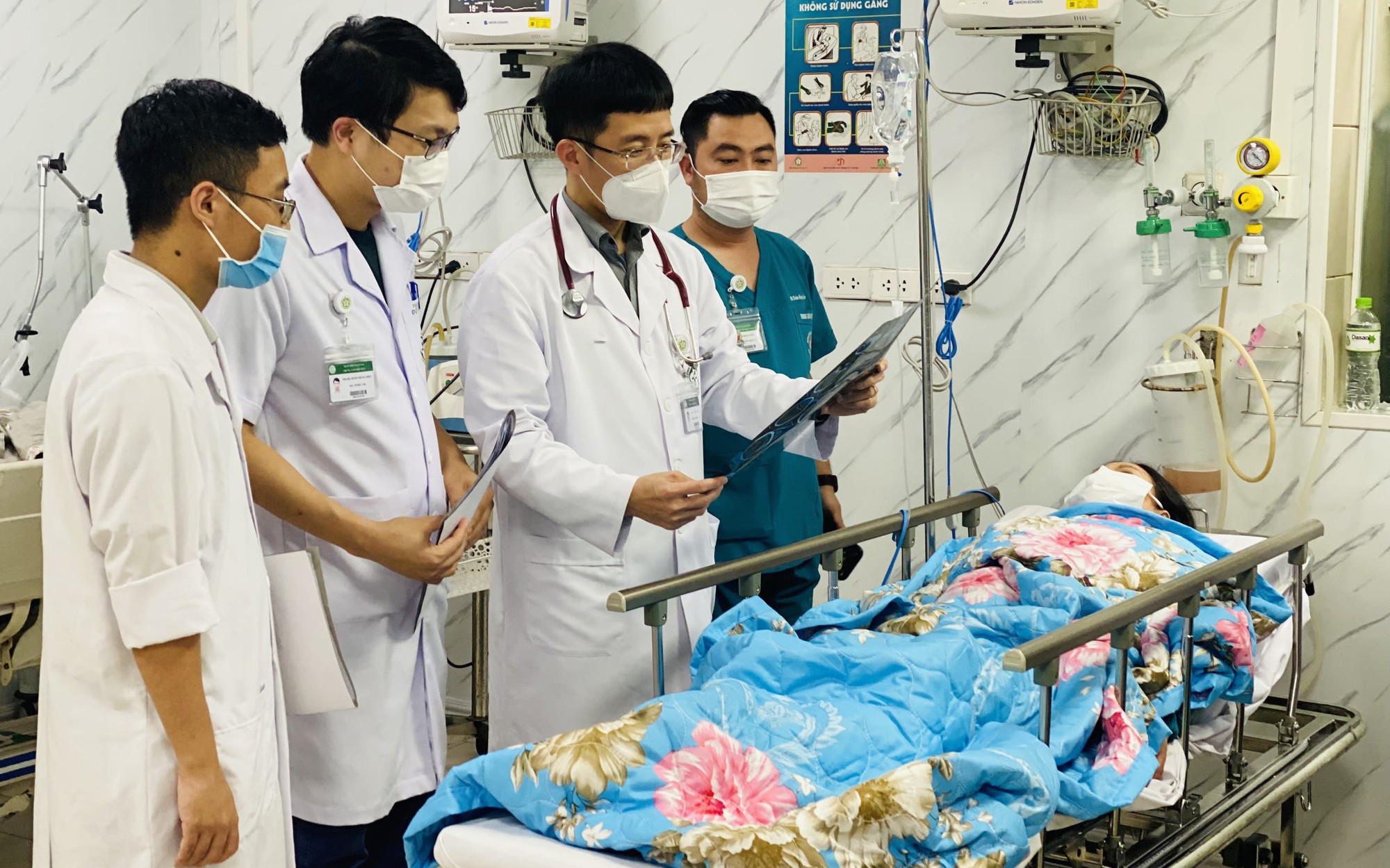 Chuyên gia hàng đầu về đột quỵ là ứng viên Giáo sư với 52 bài báo quốc tế uy tín