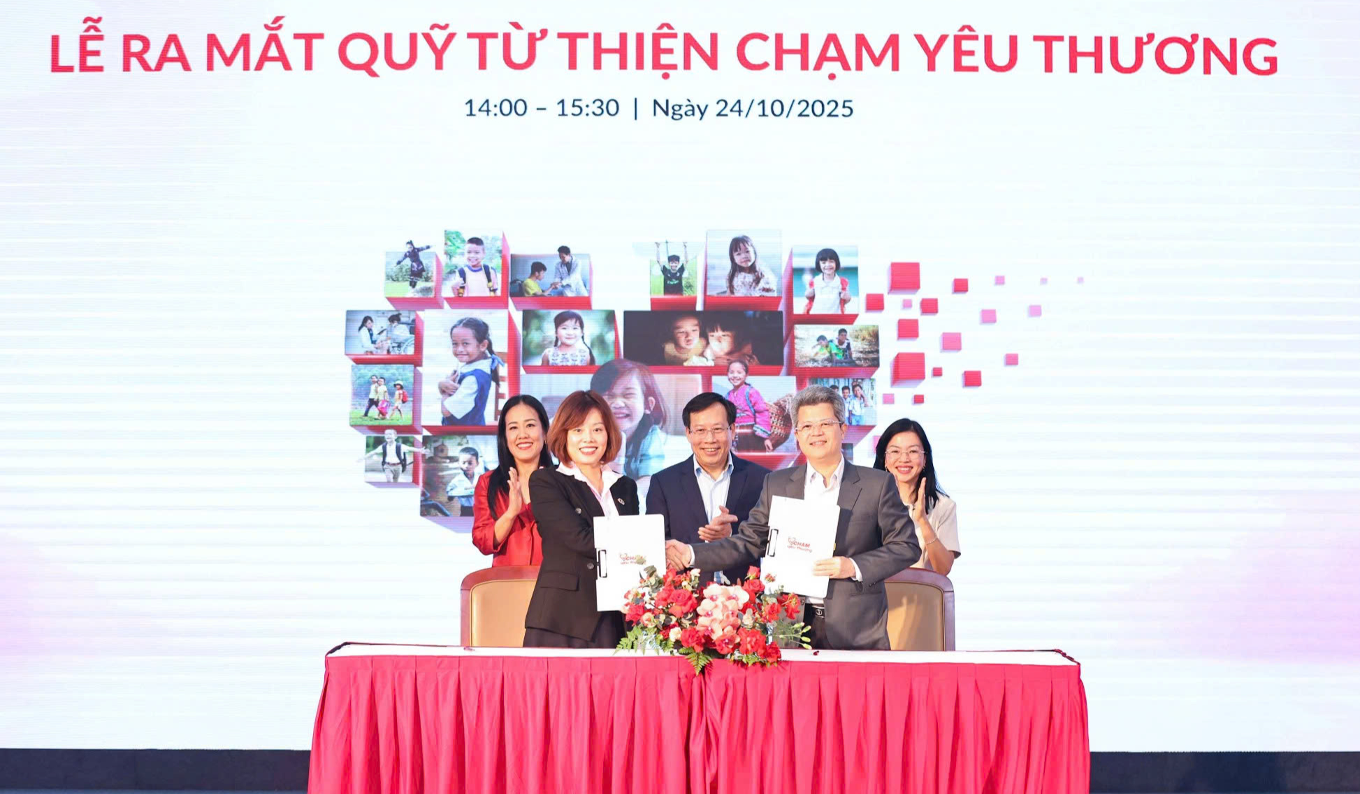 Quỹ Chạm Yêu Thương ra mắt, tạo dựng nền tảng thiện nguyện số hàng đầu Việt Nam- Ảnh 2. Quỹ Chạm Yêu Thương ra mắt, tạo dựng nền tảng thiện nguyện số hàng đầu Việt Nam- Ảnh 2.