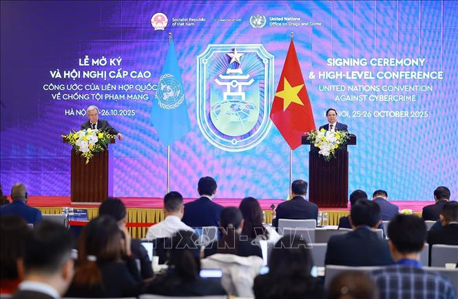 Thủ tướng Phạm Minh Chính và Tổng Thư ký Liên hợp quốc dự Họp báo Lễ mở ký Công ước Hà Nội- Ảnh 9. Thủ tướng Phạm Minh Chính và Tổng Thư ký Liên hợp quốc dự Họp báo Lễ mở ký Công ước Hà Nội- Ảnh 9.