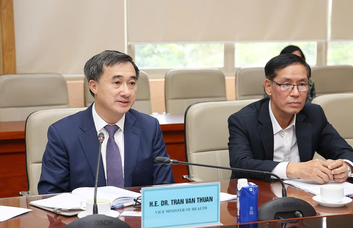 Thứ trưởng Bộ Y tế Trần Văn Thuấn tiếp, làm việc với Tập đoàn Abbott Hoa Kỳ- Ảnh 1.