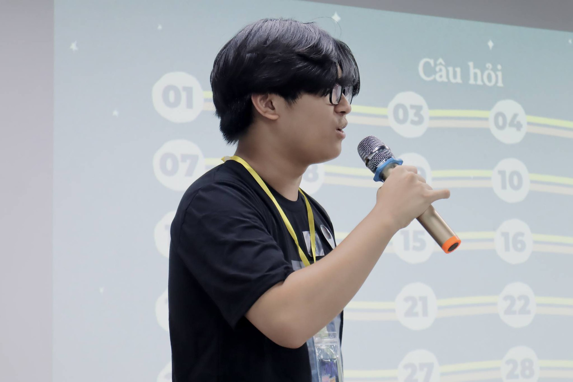 Bật mí bất ngờ ít biết về Trần Bùi Bảo Khánh - nam sinh vừa vô địch Đường lên đỉnh Olympia lần thứ 25- Ảnh 4. Bật mí bất ngờ ít biết về Trần Bùi Bảo Khánh - nam sinh vừa vô địch Đường lên đỉnh Olympia lần thứ 25- Ảnh 4.