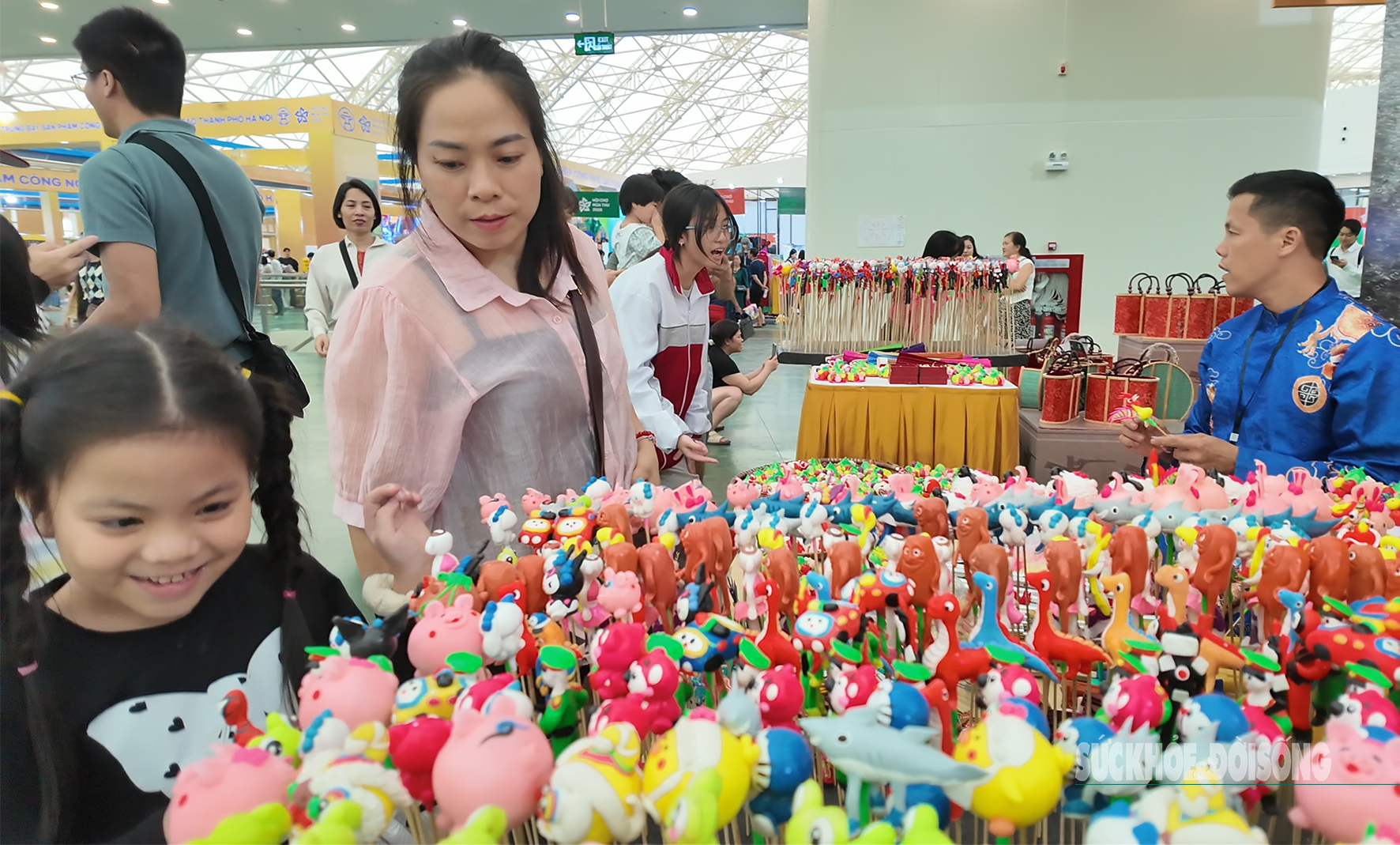 Hội chợ Mùa Thu 2025: Không gian kết nối văn hóa và sản phẩm Việt- Ảnh 8. Hội chợ Mùa Thu 2025: Không gian kết nối văn hóa và sản phẩm Việt- Ảnh 8.