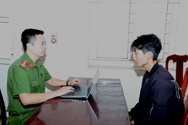 Bắt 6 thanh niên trong vụ xô xát khiến 1 người bị đâm tử vong- Ảnh 2. Bắt 6 thanh niên trong vụ xô xát khiến 1 người bị đâm tử vong- Ảnh 2.