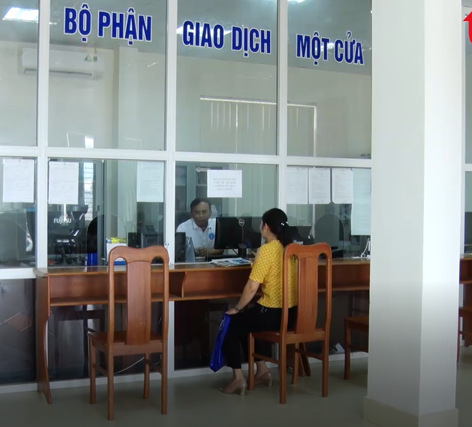 Giảm 23% người rút BHXH một lần sau khi triển khai Luật BHXH 2024 sửa đổi có hiệu lực- Ảnh 1. Giảm 23% người rút BHXH một lần sau khi triển khai Luật BHXH 2024 sửa đổi có hiệu lực- Ảnh 1.