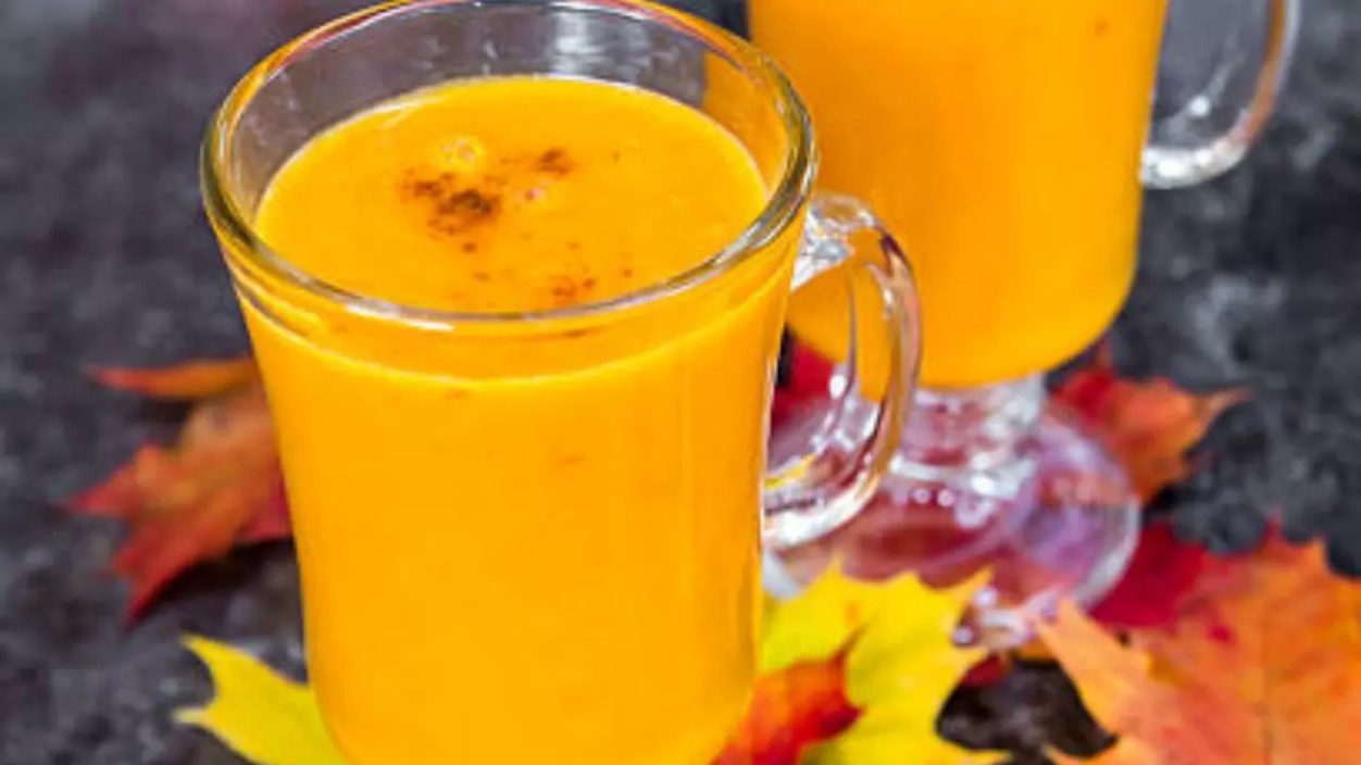 5 loại sinh tố thơm ngon giúp giảm cân nhanh- Ảnh 2. Bí ngô ít calo và quế giúp điều hòa huyết áp