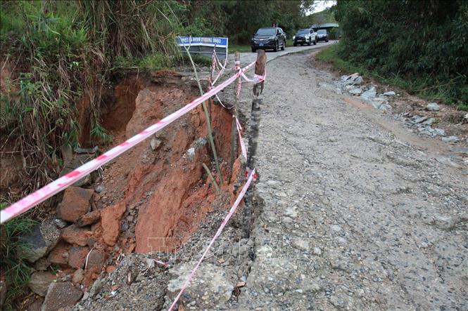 Quân khu 5 điều động gần 6.300 cán bộ, chiến sĩ hỗ trợ nhân dân ứng phó với lũ lụt, sạt lở- Ảnh 3. Quân khu 5 điều động gần 6.300 cán bộ, chiến sĩ hỗ trợ nhân dân ứng phó với lũ lụt, sạt lở- Ảnh 3.