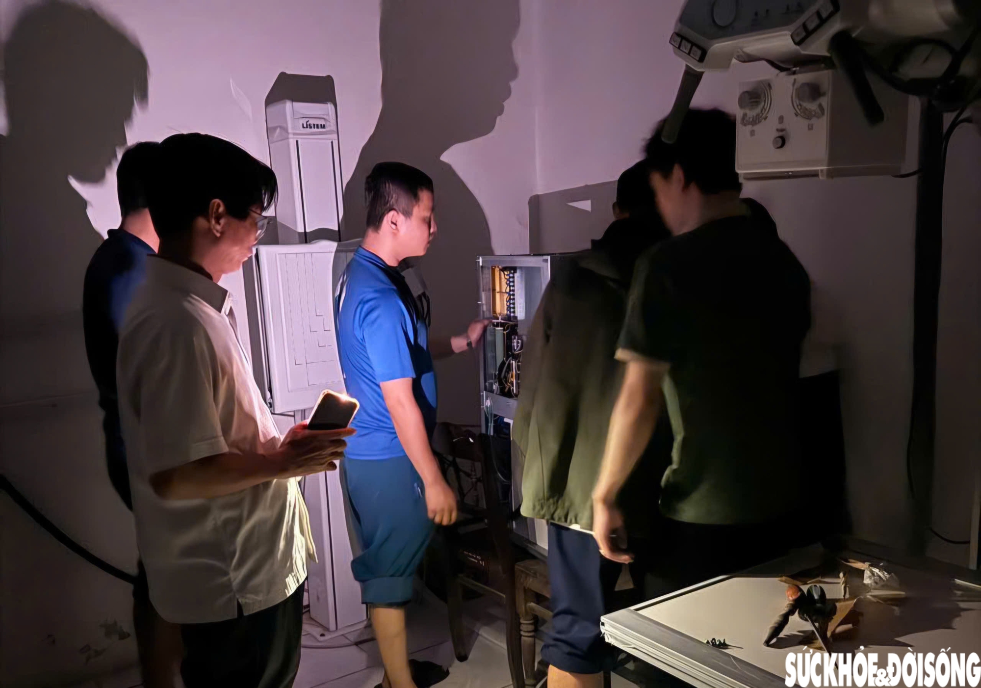 Nhiều cơ sở y tế ở Huế ngập sâu trong đợt lũ đặc biệt lớn- Ảnh 3. Nhiều cơ sở y tế ở Huế ngập sâu trong đợt lũ đặc biệt lớn- Ảnh 3.