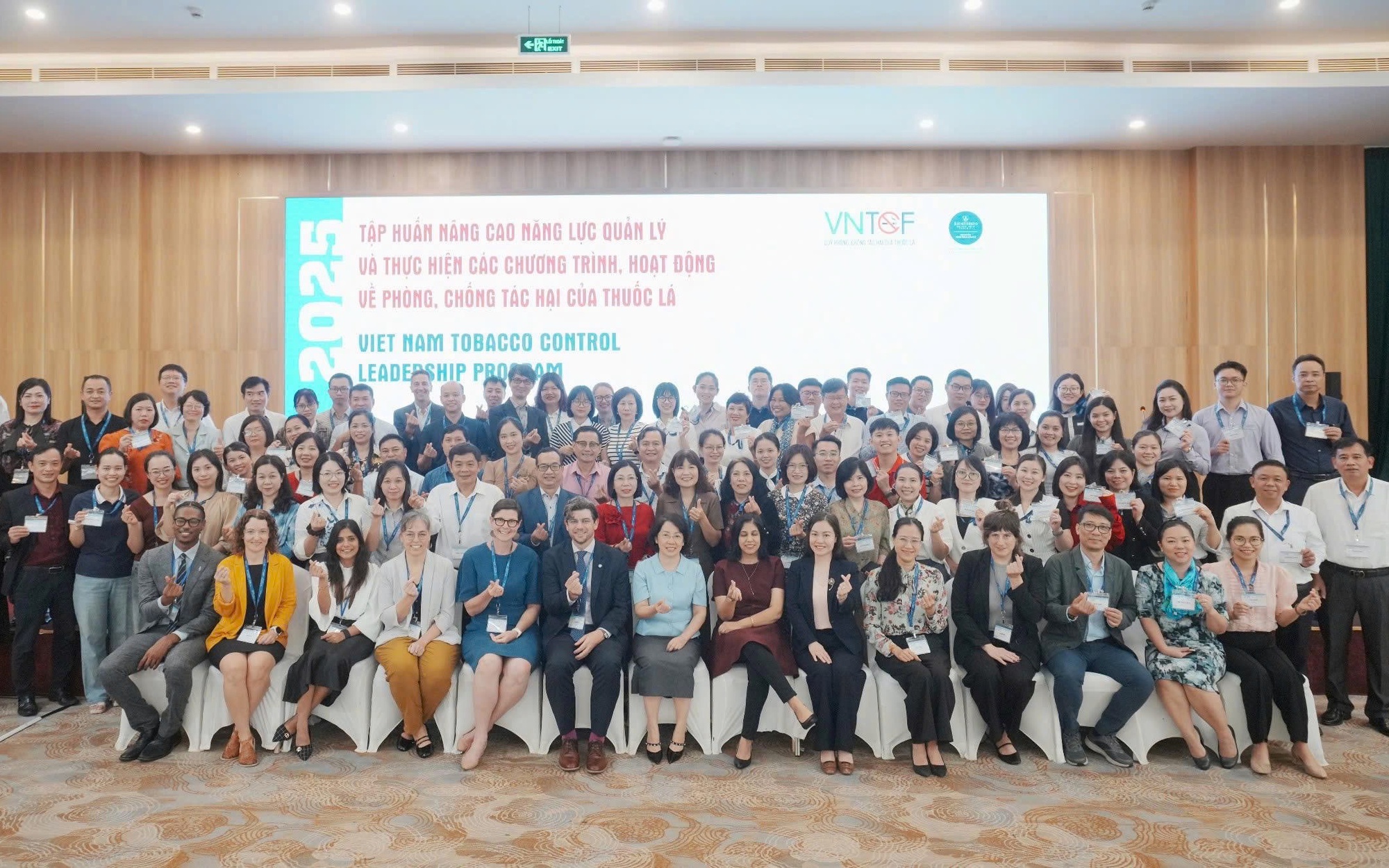 Đưa truyền thông phòng, chống tác hại của thuốc lá đến trường học, nhà máy, xí nghiệp- Ảnh 3. Chuyên gia quốc tế đào tạo, nâng cao năng lực phòng chống tác hại của thuốc lá cho Việt Nam