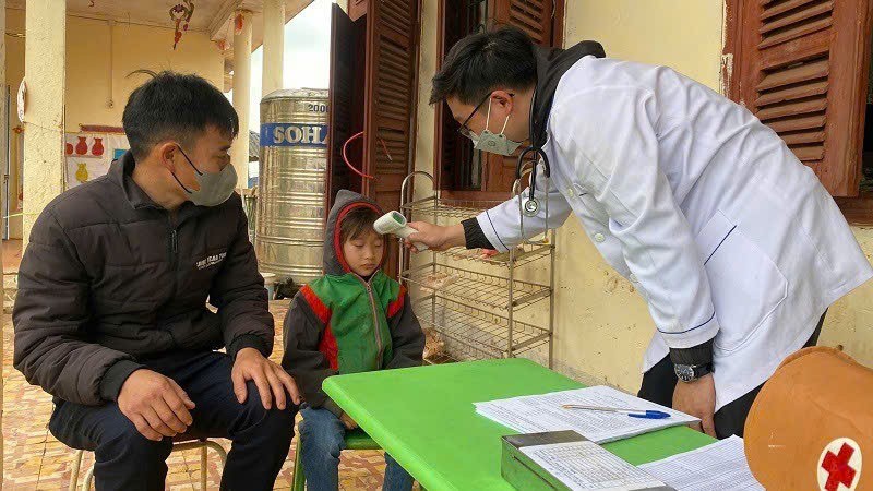 Điện Biên đạt tỷ lệ tiêm vaccine sởi trên 95%, kiểm soát hiệu quả nguy cơ dịch bệnh- Ảnh 2.