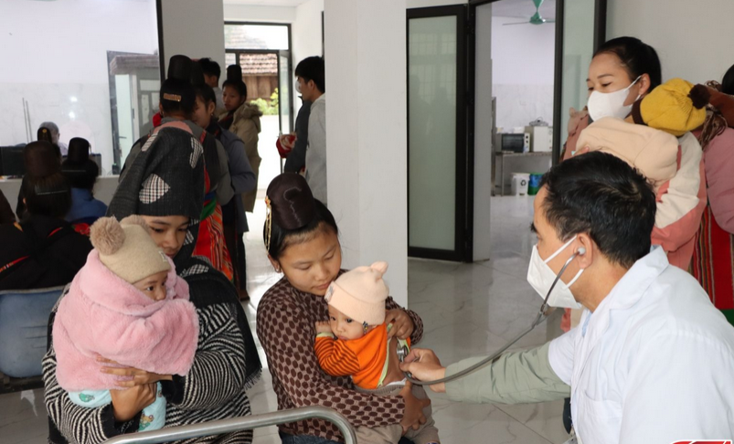 Sơn La tập trung triển khai chiến dịch tiêm vaccine sởi năm 2025- Ảnh 3.