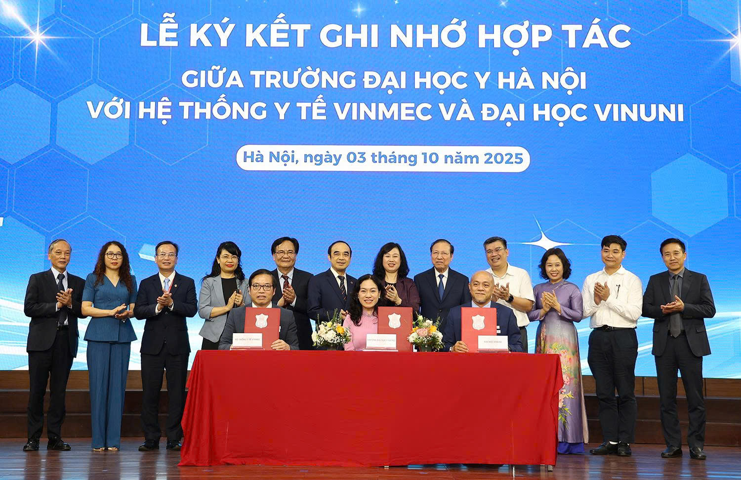 Ba đơn vị 'bắt tay' xây dựng hệ sinh thái y tế toàn diện, chuẩn quốc tế ngay tại Việt Nam- Ảnh 4. Ba đơn vị 'bắt tay' xây dựng hệ sinh thái y tế toàn diện, chuẩn quốc tế ngay tại Việt Nam- Ảnh 4.
