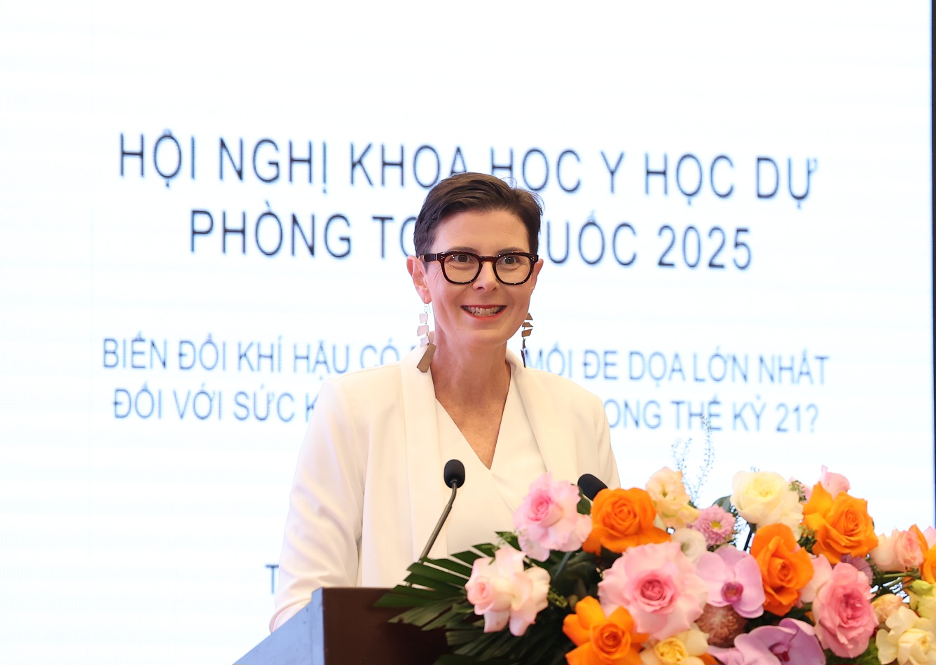 Thứ trưởng Bộ Y tế: Đẩy mạnh ứng dụng trí tuệ nhân tạo trong giám sát, phân tích, dự phòng dịch bệnh
- Ảnh 6.