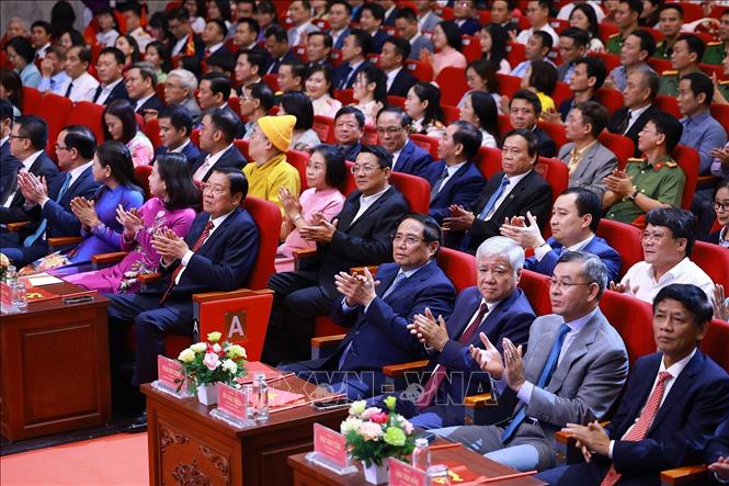 44 tác phẩm được trao Giải báo chí toàn quốc phòng, chống tham nhũng, lãng phí, tiêu cực lần thứ V- Ảnh 2. 44 tác phẩm được trao Giải báo chí toàn quốc phòng, chống tham nhũng, lãng phí, tiêu cực lần thứ V- Ảnh 2.