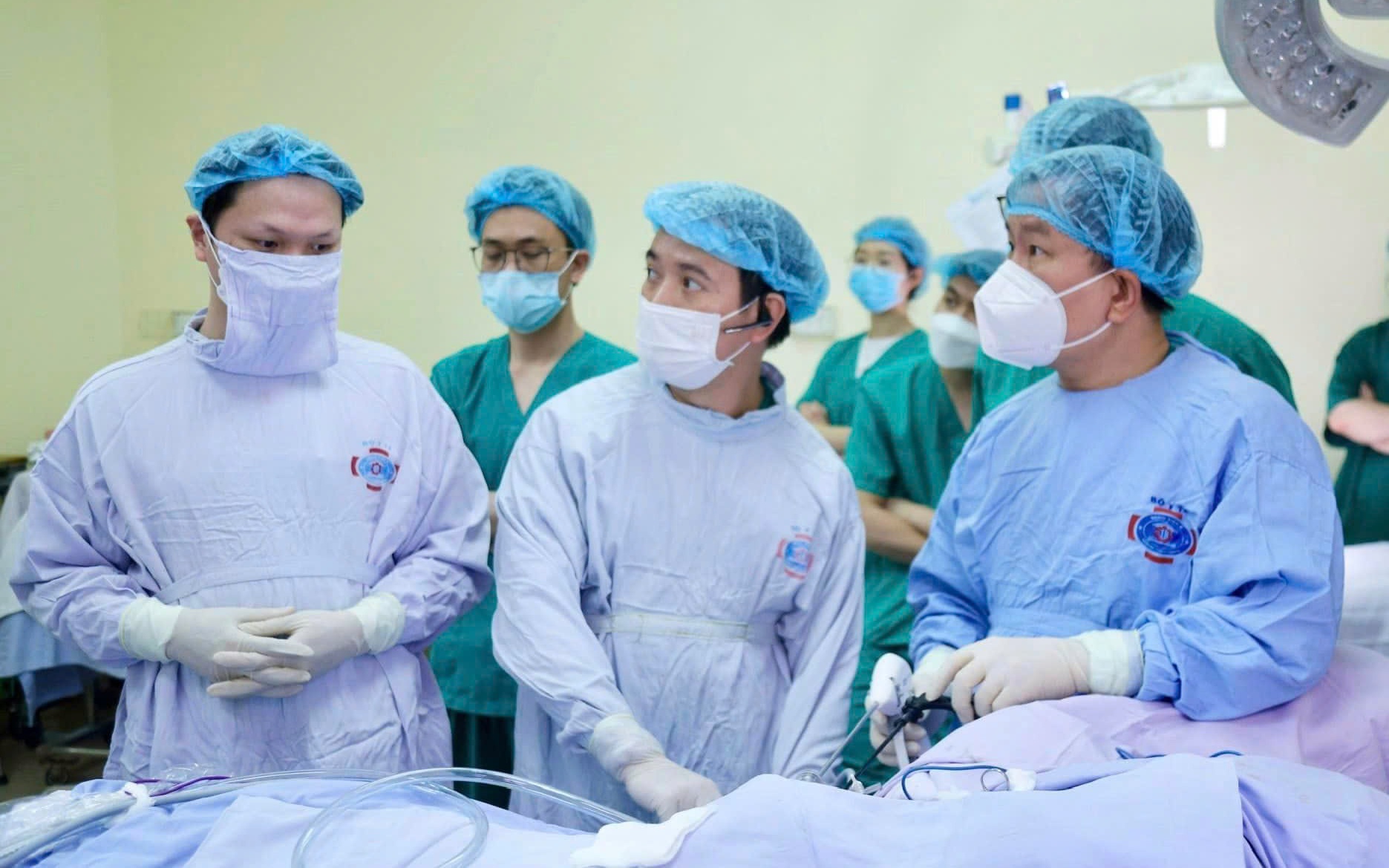 Phát hiện bệnh ở tuổi 96, cụ bà quyết tâm điều trị chiến thắng ung thư dạ dày- Ảnh 4.