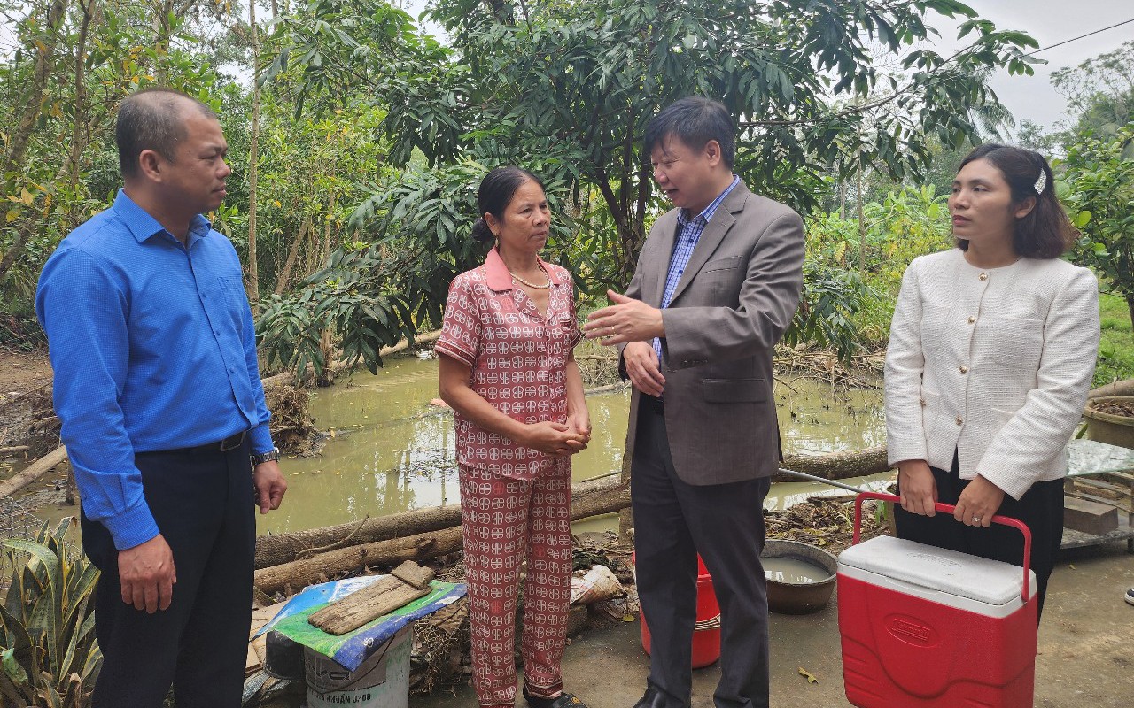 Đoàn Bộ Y tế kiểm tra công tác phòng, chống dịch sau bão, lũ tại Thanh Hóa