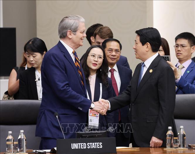 Chủ tịch nước Lương Cường dự Hội nghị Cấp cao APEC lần thứ 32- Ảnh 5. Chủ tịch nước Lương Cường dự Hội nghị Cấp cao APEC lần thứ 32- Ảnh 5.