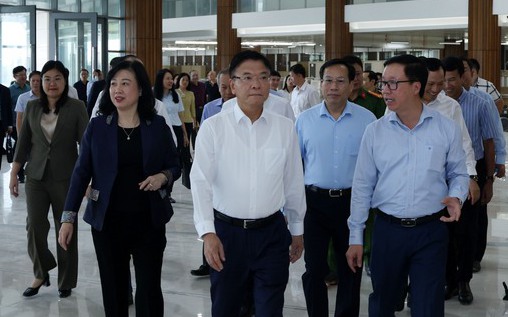 Khẩn trương hoàn thành Cơ sở 2 của BV Bạch Mai, BV Hữu nghị Việt Đức- Ảnh 2. Phấn đấu khánh thành cơ sở 2 của bệnh viện Bạch Mai, Việt Đức vào ngày 19/12