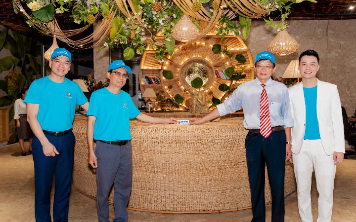 Khách sạn, nhà hàng vẫn là những địa điểm phơi nhiễm với khói thuốc lá cao- Ảnh 4.