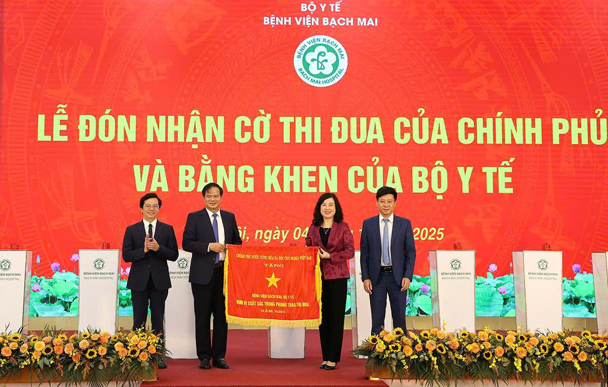 Bộ trưởng Đào Hồng Lan giao nhiệm vụ xây dựng bệnh viện thông minh toàn diện cho Bạch Mai- Ảnh 4.