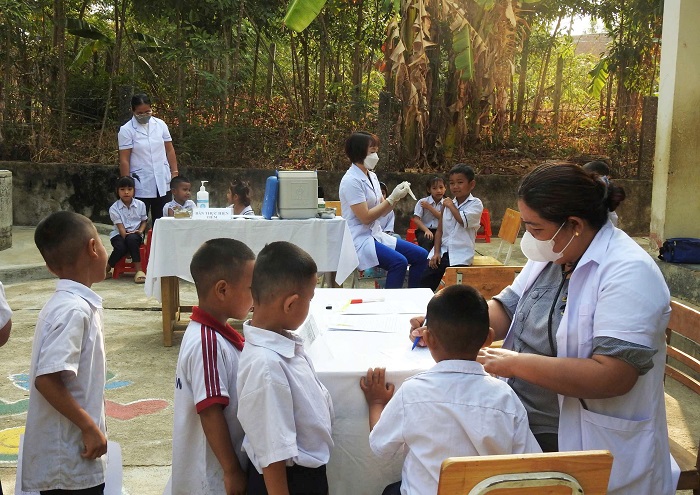 Kon Tum hoàn thành tiêm phòng sởi cho hơn 12.500 trẻ em, đạt trên 97%- Ảnh 1. Kon Tum hoàn thành tiêm phòng sởi cho hơn 12.500 trẻ em, đạt trên 97%- Ảnh 1.