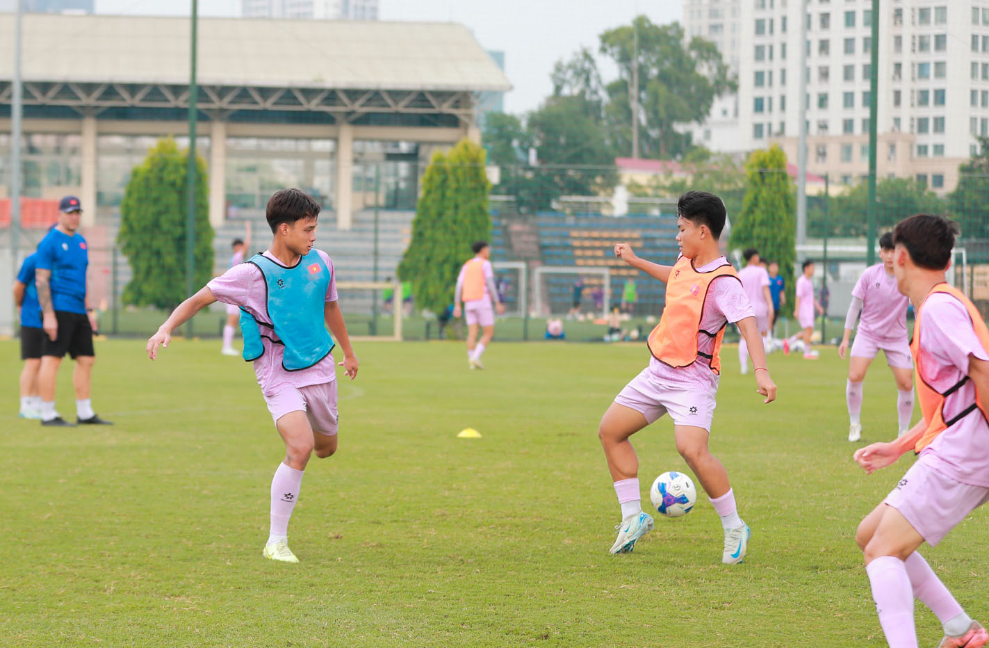 Đội tuyển U17 Việt Nam công bố danh sách tập huấn chuẩn bị cho Vòng loại U17 châu Á 2026- Ảnh 1.