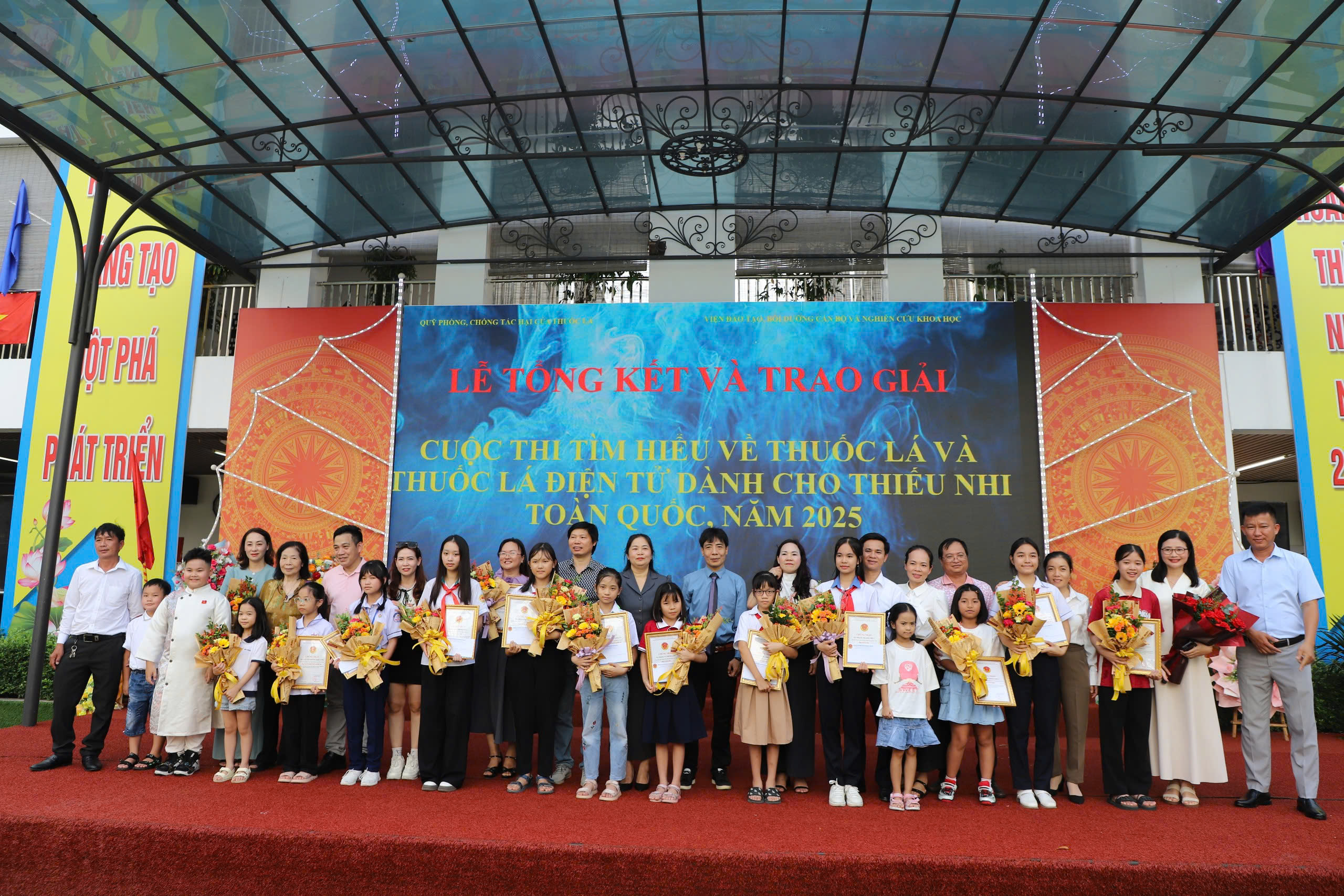 Hàng trăm nghìn thiếu nhi tham dự 2 cuộc thi về phòng chống tác hại của thuốc lá- Ảnh 8.