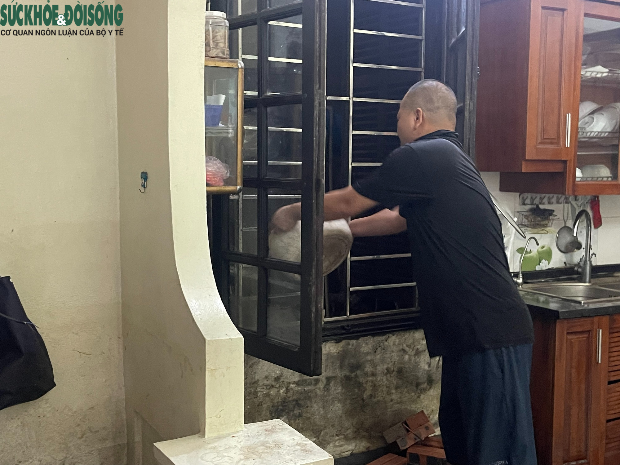Hà Nội: Sau một tuần ngập lụt, phố Miêu Nha dần trở lại nhịp sống thường ngày- Ảnh 4.