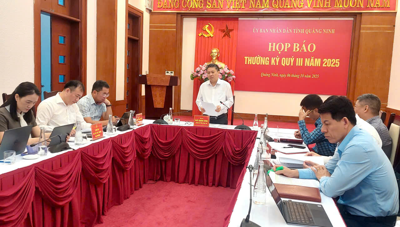 Sau sắp xếp bộ máy, Quảng Ninh có hơn 1.000 cán bộ nghỉ việc- Ảnh 1.