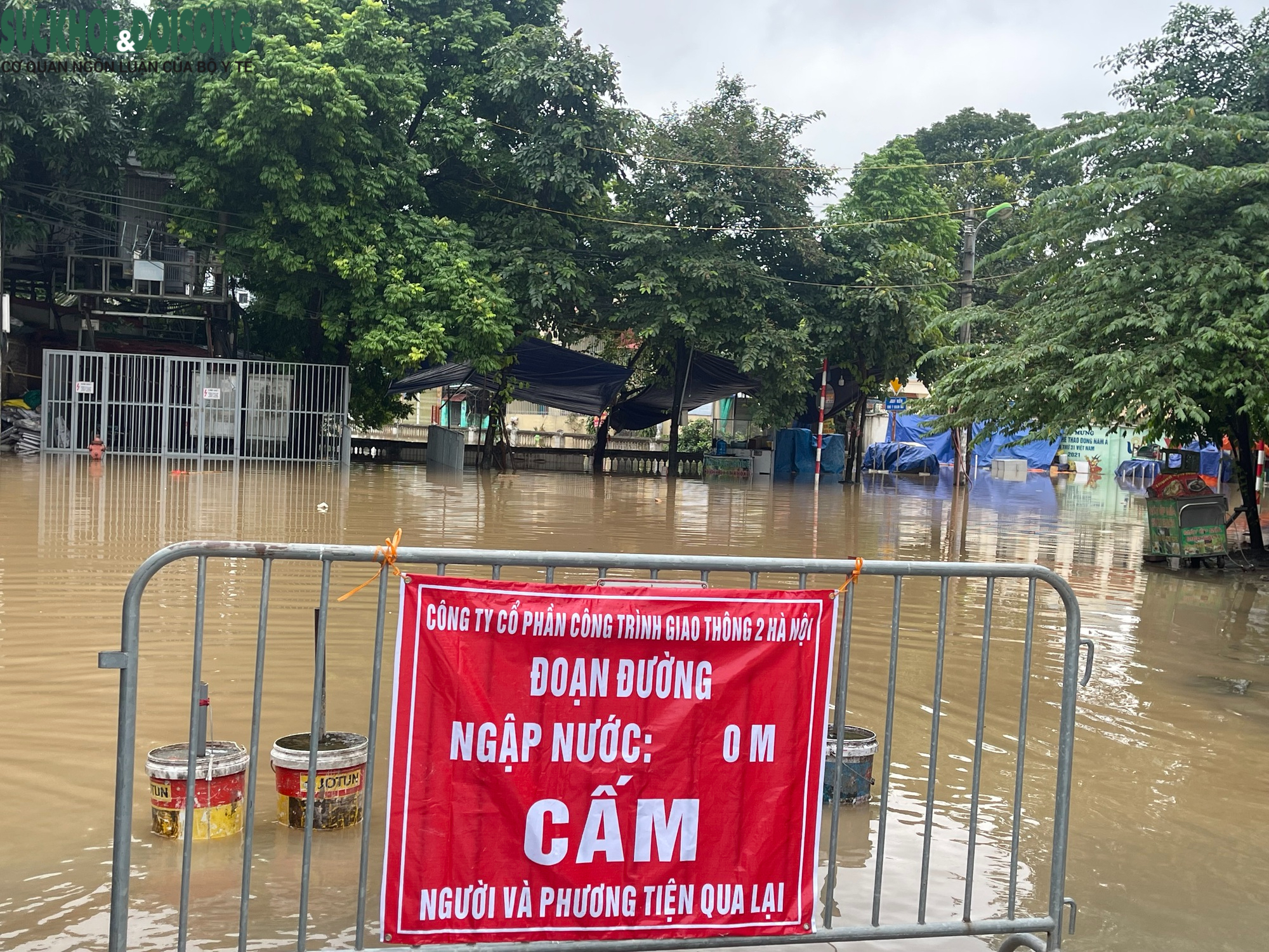 Hà Nội: Hình ảnh lạ thường tại 'ốc đảo An Khánh' sau mưa lớn- Ảnh 8.
