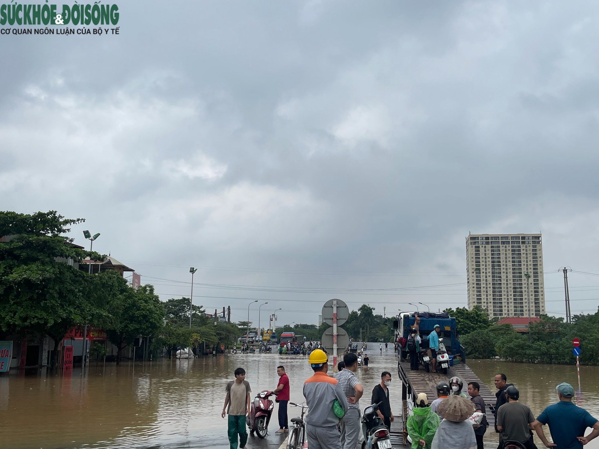 Hà Nội: Hình ảnh lạ thường tại 'ốc đảo An Khánh' sau mưa lớn- Ảnh 15.