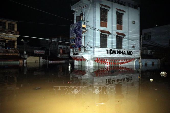 Xuyên đêm hỗ trợ người dân ở vùng 'rốn lũ' Lạng Sơn- Ảnh 10.