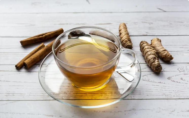 10 lợi ích bất ngờ cho sức khỏe từ loại gia vị quen thuộc trong gian bếp- Ảnh 4. 5 cách sử dụng nghệ giúp cơ thể khỏe mạnh hơn mỗi ngày