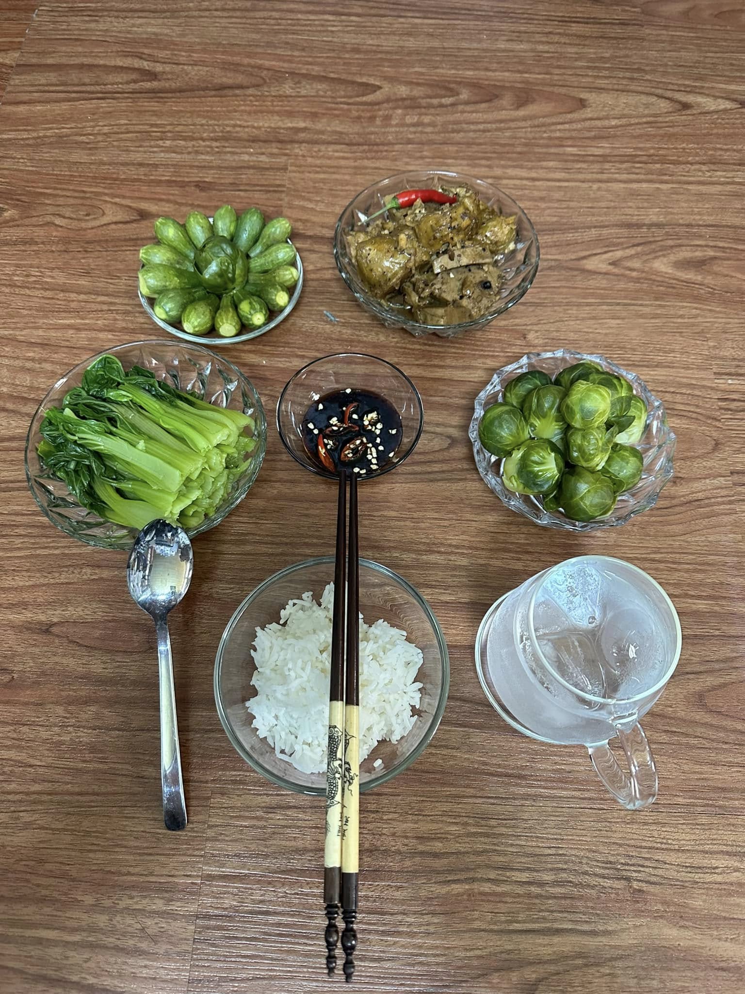 Á hậu Trương Thị May ăn chay trường từ nhỏ, tuổi U40 sống an yên, nhan sắc ngày càng thăng hạng- Ảnh 9. Á hậu Trương Thị May ăn chay trường từ nhỏ, tuổi U40 sống an yên, nhan sắc ngày càng thăng hạng- Ảnh 9.