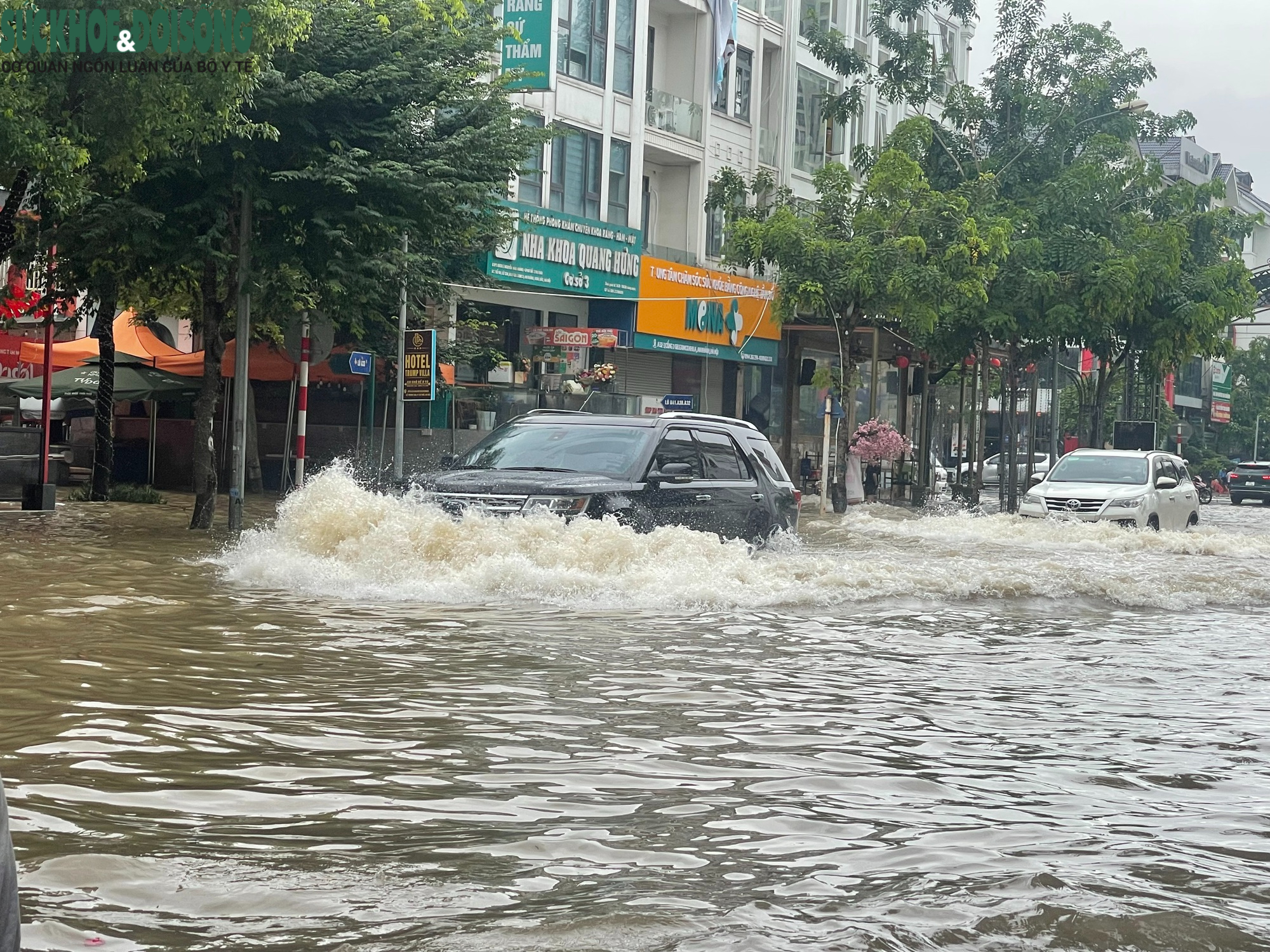 Hà Nội: 'Ốc đảo An Khánh' lại chìm trong biển nước sau mưa- Ảnh 3.