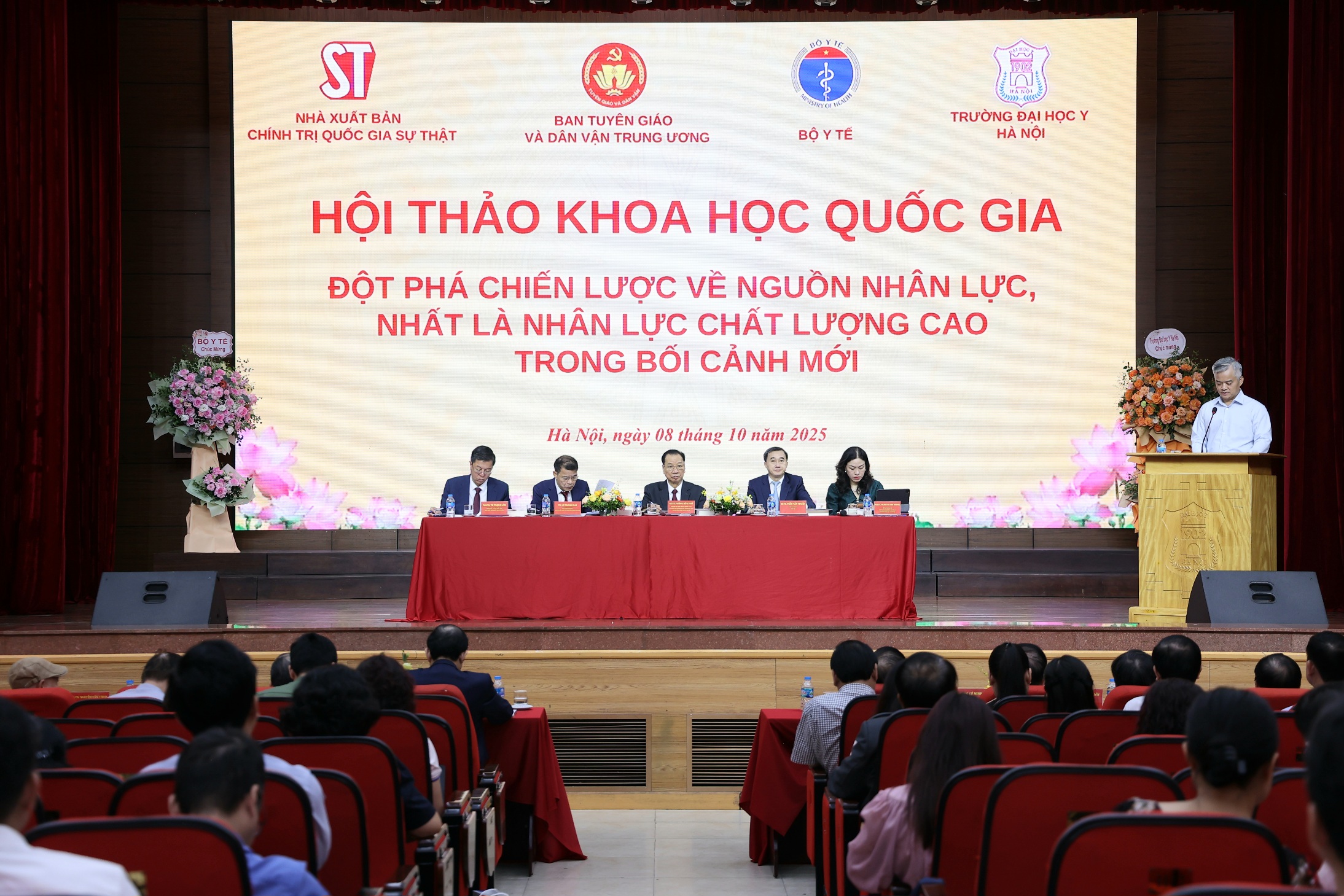 Nhân lực chất lượng cao giữ vai trò trụ cột xây dựng đất nước trong kỷ nguyên mới- Ảnh 1.
