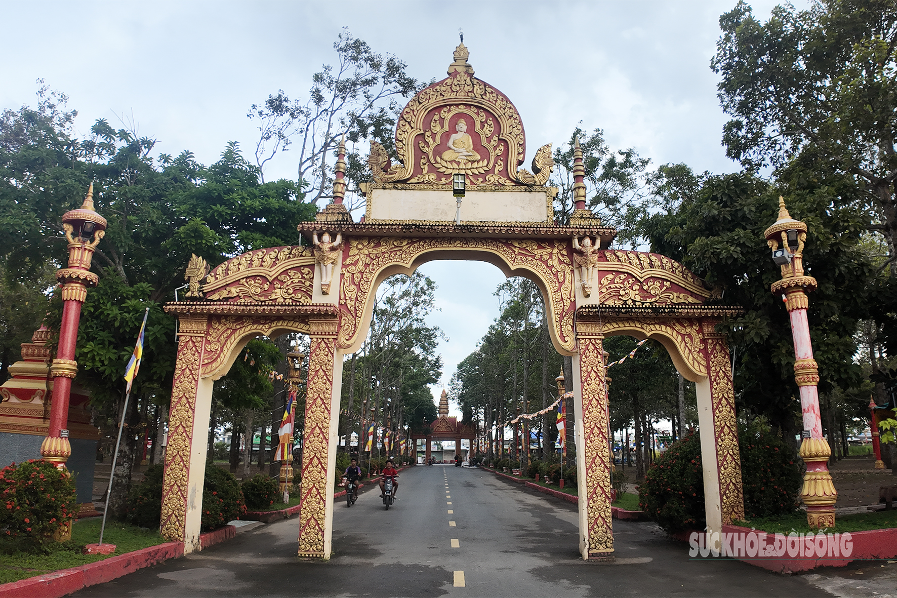 Kiệt tác Phật giáo Khmer giữa lòng miền Tây- Ảnh 4. Kiệt tác Phật giáo Khmer giữa lòng miền Tây- Ảnh 4.