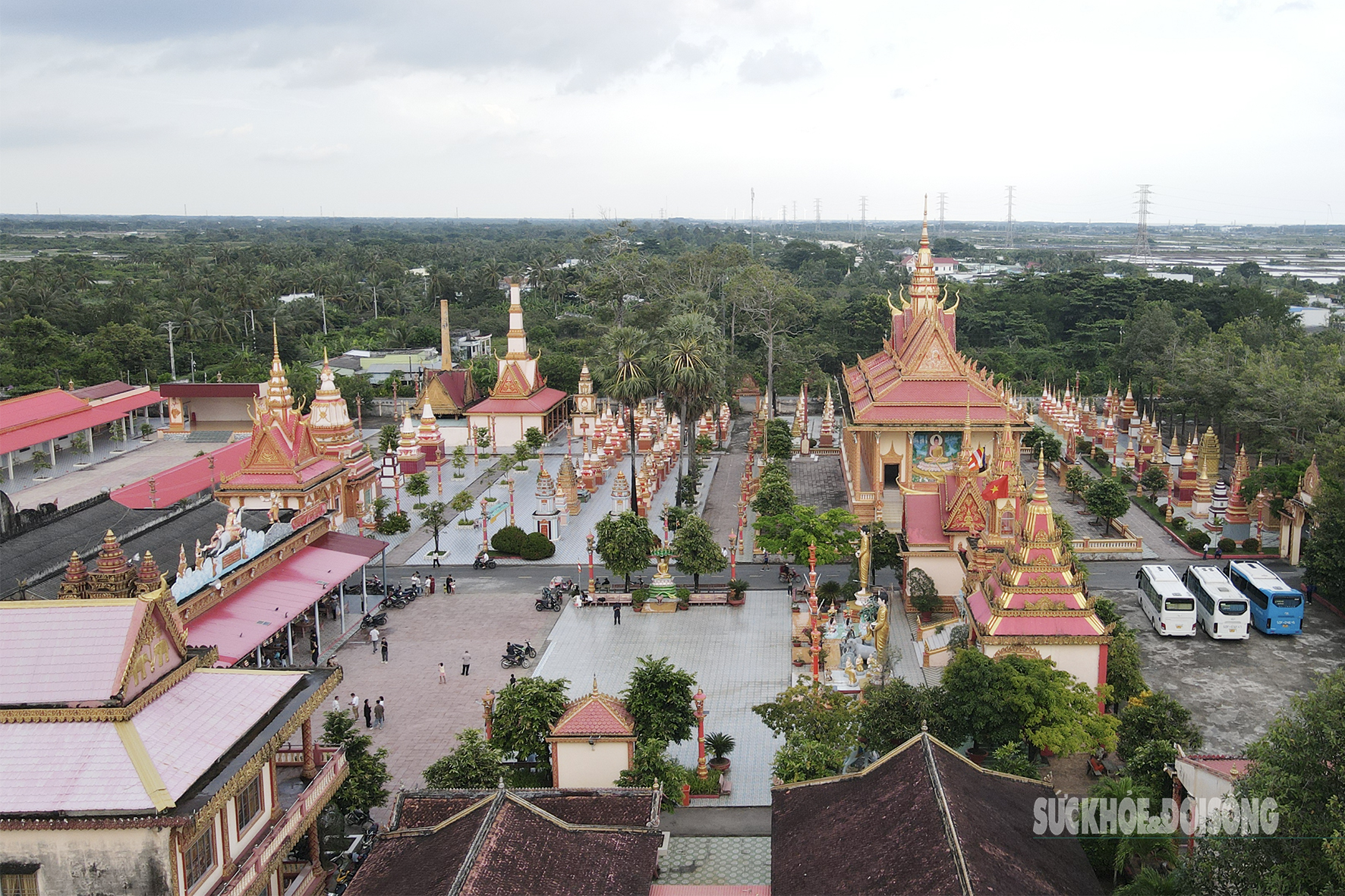 Kiệt tác Phật giáo Khmer giữa lòng miền Tây- Ảnh 2. Kiệt tác Phật giáo Khmer giữa lòng miền Tây- Ảnh 2.