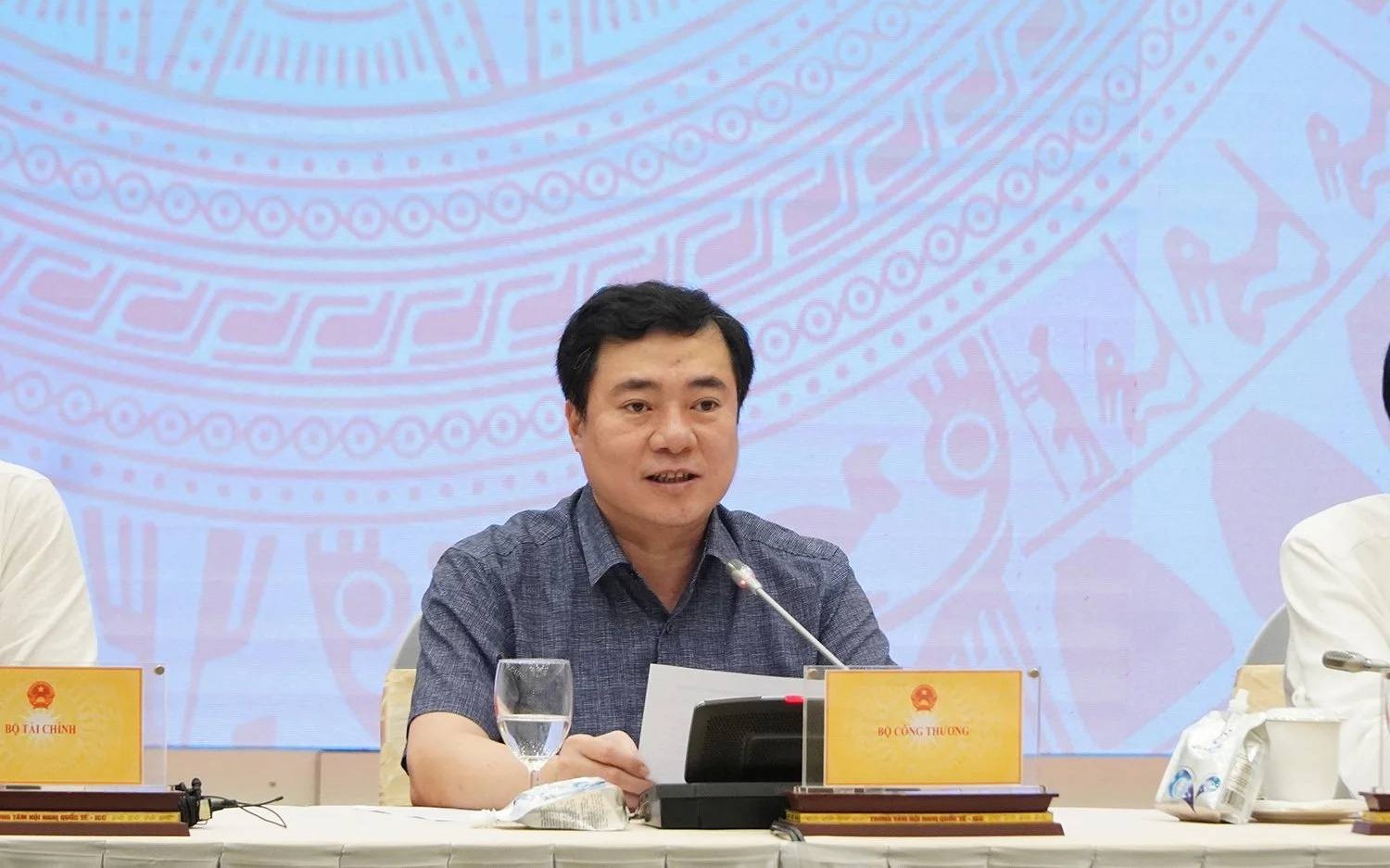 Thứ trưởng Bộ Công Thương: Không có lý do để làm khó người dân lắp điện mặt trời mái nhà