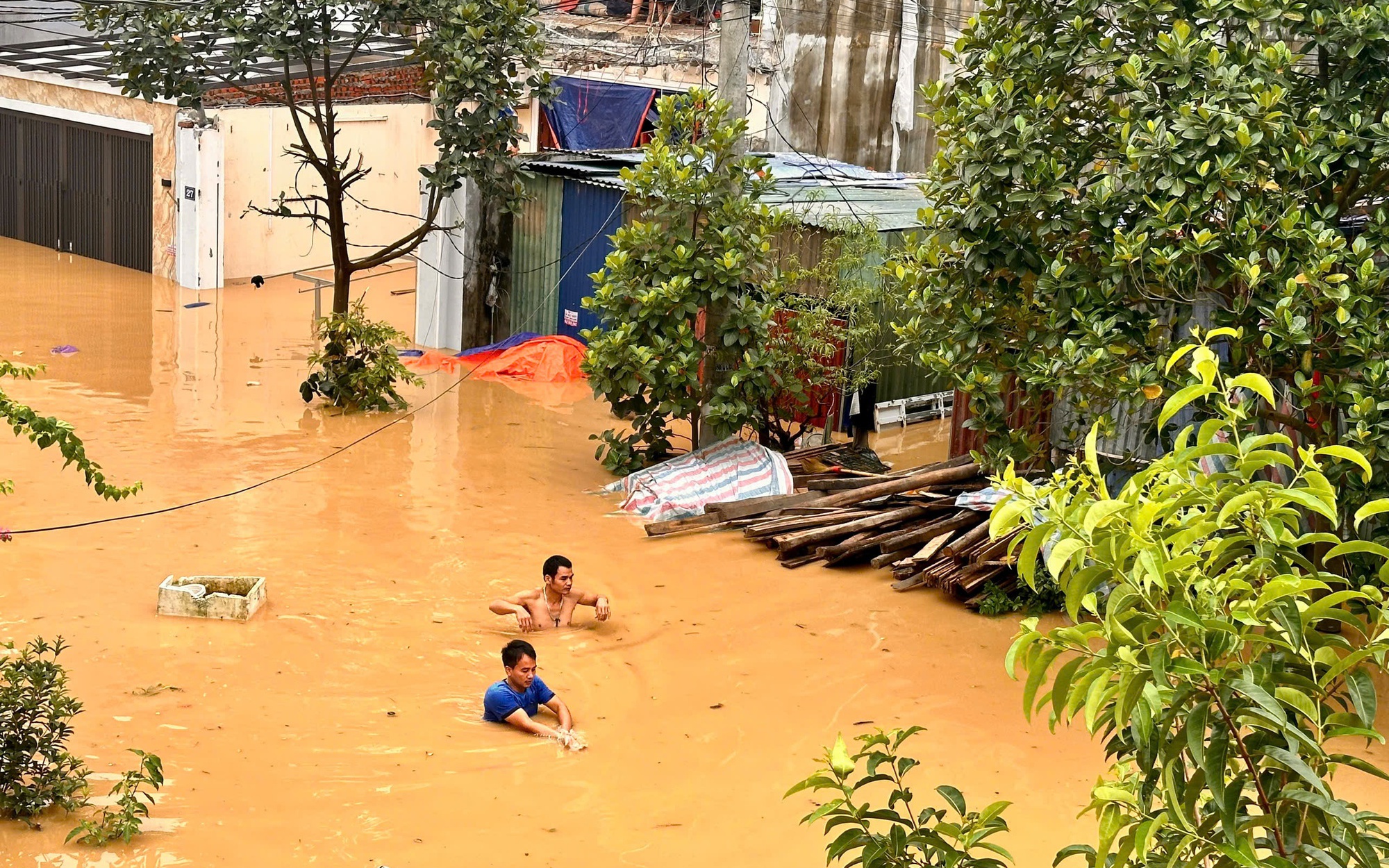 Ứng phó với lũ đặc biệt lớn trên sông Cầu và sông Thương- Ảnh 1.
