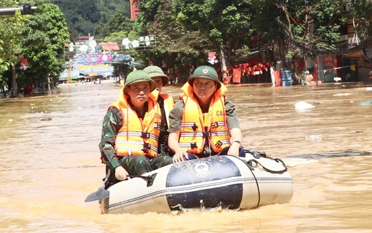 Mở cửa xả đáy thủy điện Tuyên Quang đảm bảo an toàn hồ chứa- Ảnh 3.