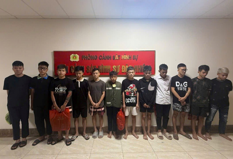 Điều tra nhóm thanh niên Hải Phòng gây náo loạn đường phố lúc rạng sáng- Ảnh 2.