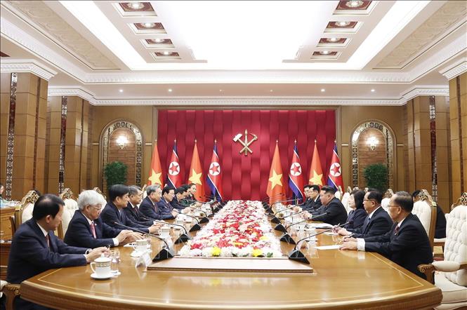 Tổng Bí thư Tô Lâm hội đàm với Tổng Bí thư, Chủ tịch Quốc vụ Triều Tiên Kim Jong Un- Ảnh 2. Tổng Bí thư Tô Lâm hội đàm với Tổng Bí thư, Chủ tịch Quốc vụ Triều Tiên Kim Jong Un- Ảnh 2.