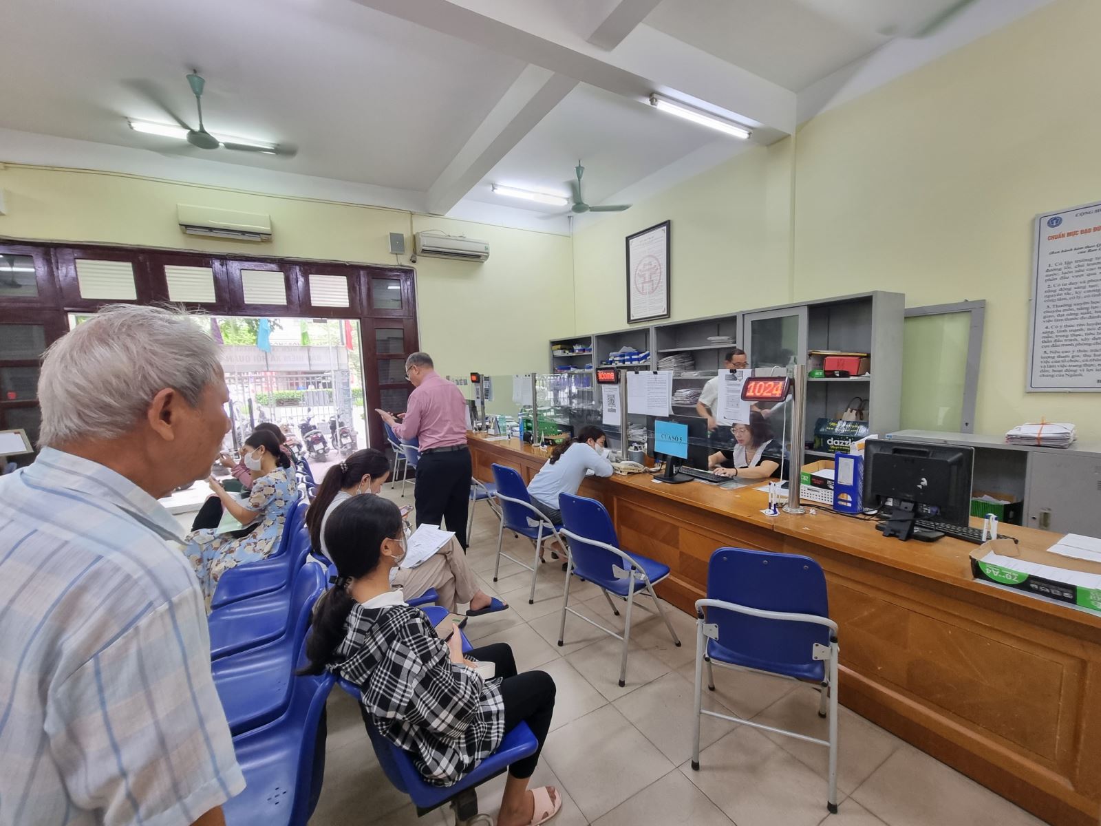 Doanh nghiệp giải thể, muốn xác nhận thời gian đã tham gia BHXH, cần những giấy tờ gì?- Ảnh 1. Doanh nghiệp giải thể, muốn xác nhận thời gian đã tham gia BHXH, cần những giấy tờ gì?- Ảnh 1.