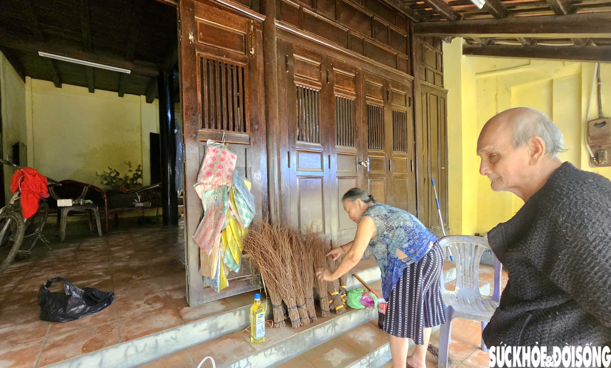 Người dân phố cổ Bao Vinh gượng dậy sau lũ lịch sử- Ảnh 5.