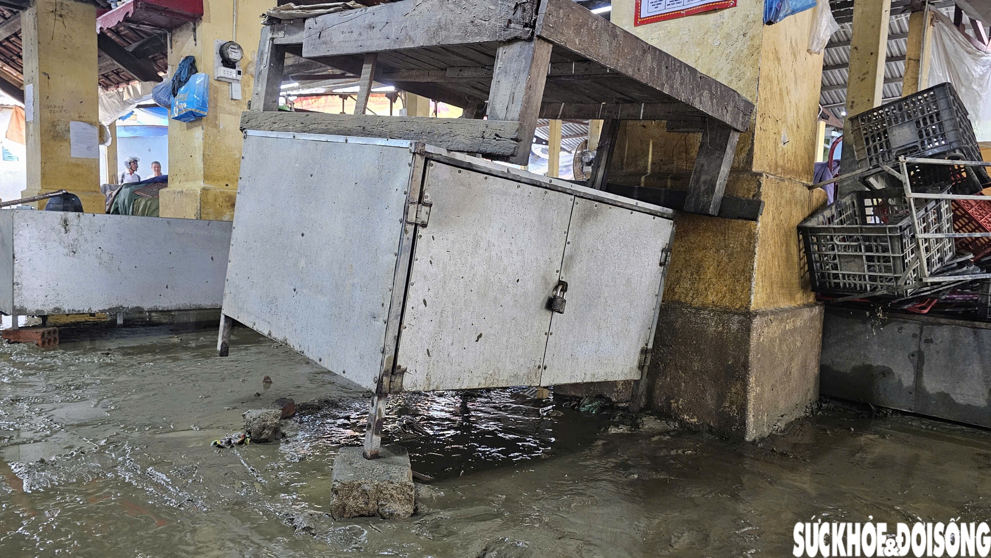 Người dân phố cổ Bao Vinh gượng dậy sau lũ lịch sử- Ảnh 15.