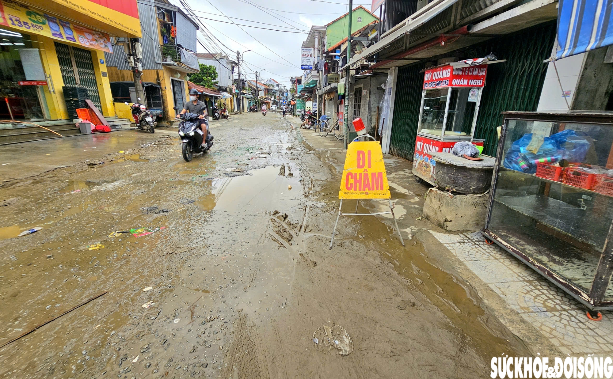 Người dân phố cổ Bao Vinh gượng dậy sau lũ lịch sử- Ảnh 19.