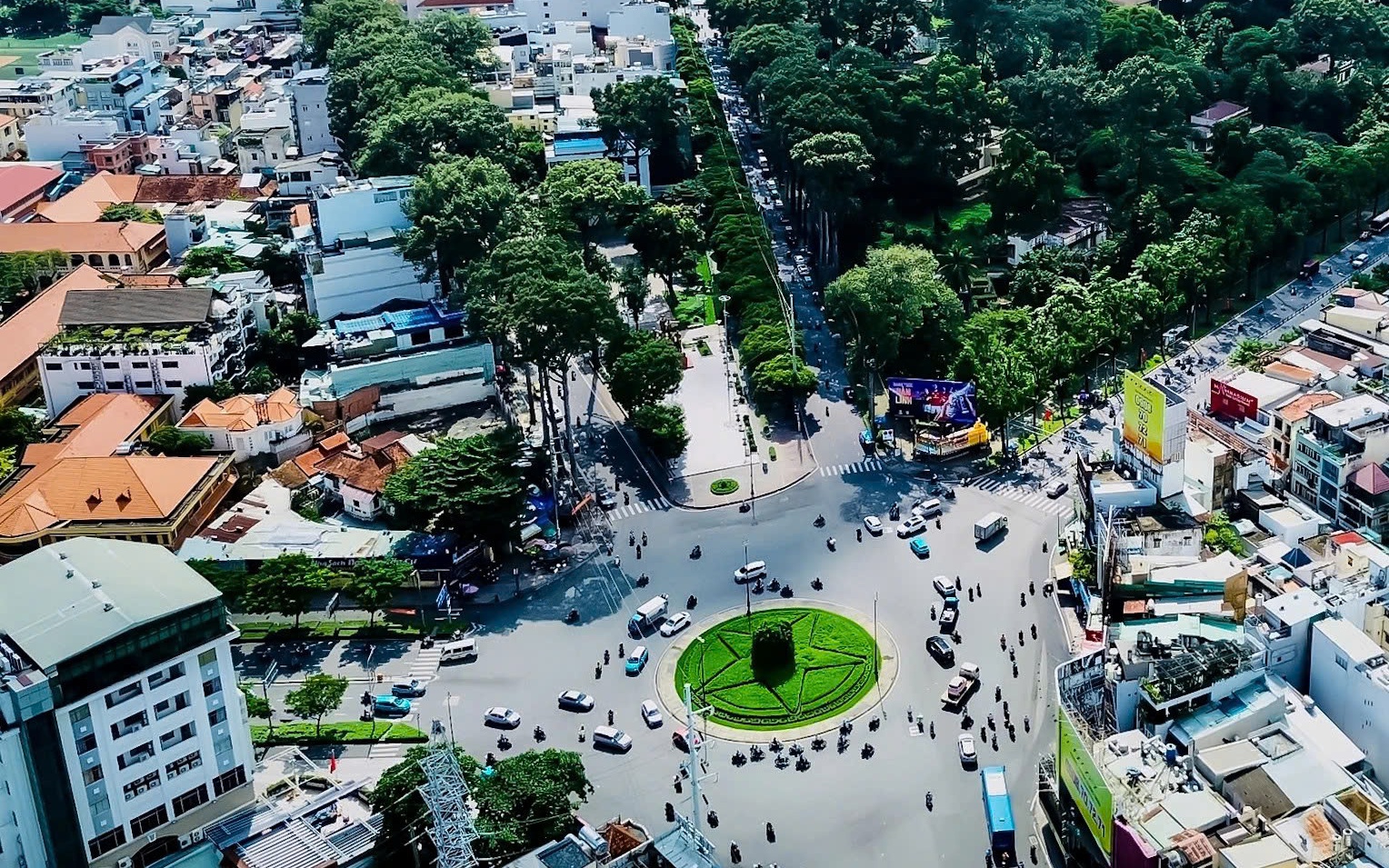 TPHCM lấy ý kiến người dân về công trình biểu tượng "chung sức, đồng lòng vượt qua đại dịch COVID-19"