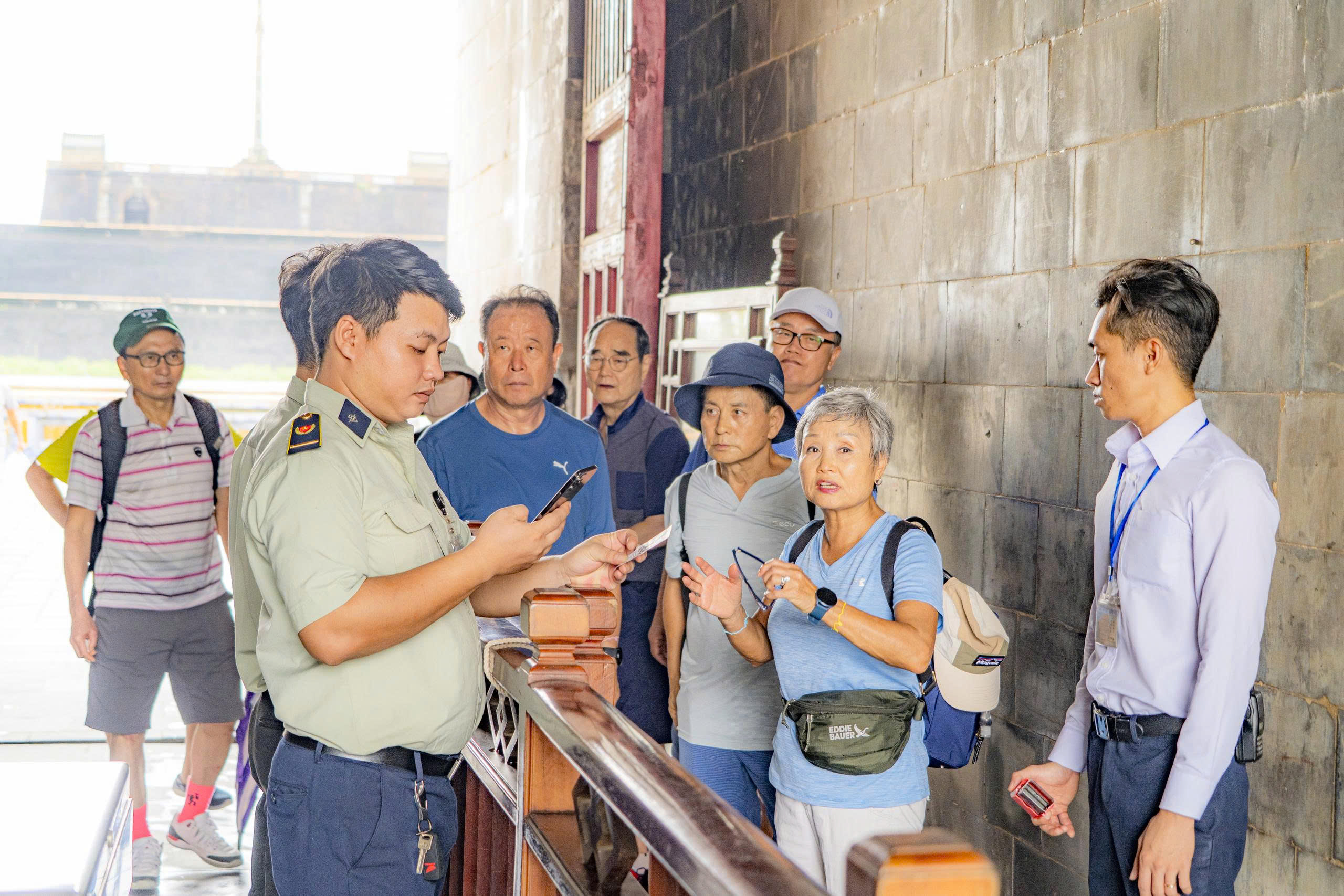 Đại nội Huế sau đợt mưa lũ lịch sử- Ảnh 10. Đại nội Huế sau đợt mưa lũ lịch sử- Ảnh 10.