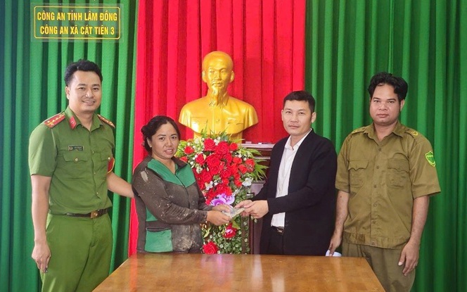 Thủ đoạn lừa đảo mới thông qua 'Sổ liên lạc điện tử'- Ảnh 2. Thủ đoạn lừa đảo mới thông qua 'Sổ liên lạc điện tử'- Ảnh 2.