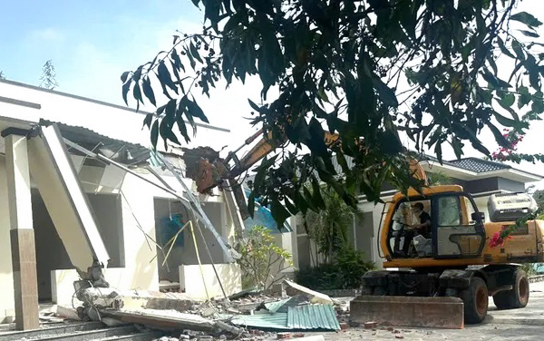 Cưỡng chế, thu hồi hàng chục nghìn mét vuông đất lấn chiếm ở đồi cát bay Mũi Né- Ảnh 1.